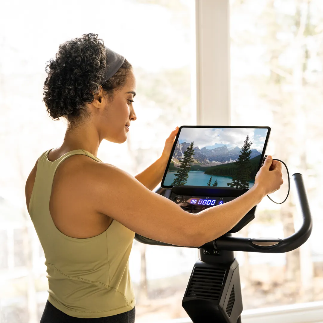 Horizon 5.0U Upright Bike