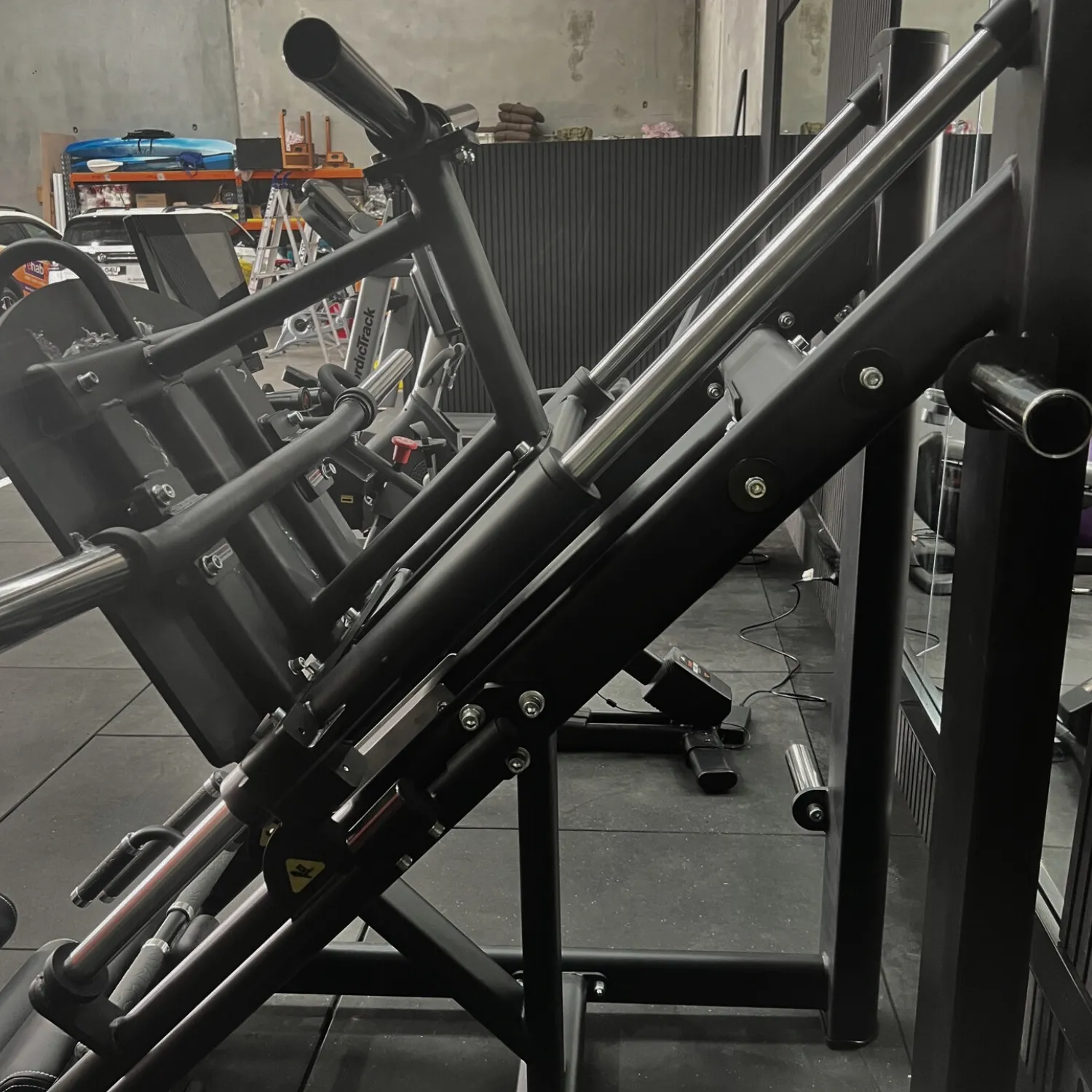Muscle Motion XRFM1024D Commercial 45 Degree Leg Press